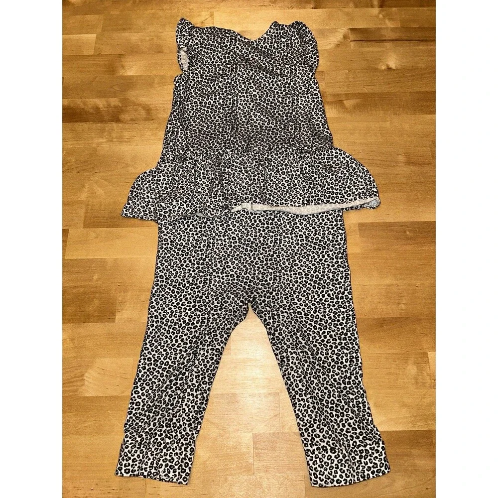 Baby Girls Carter’s Leopard Print Romper Size 24 Months